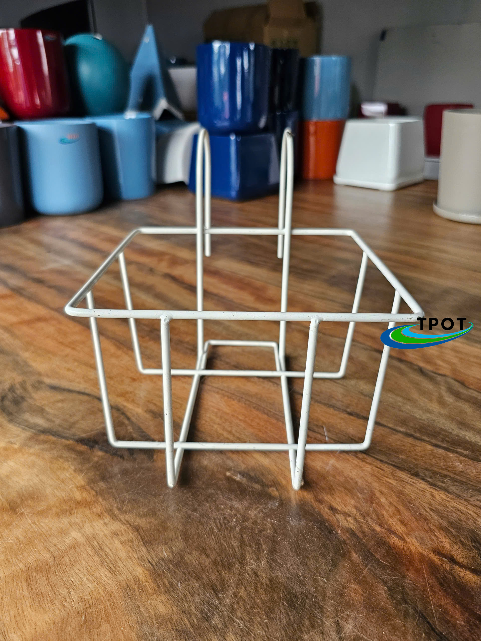 Giỏ Vuông Treo Chậu Composite